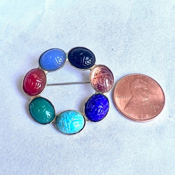 Vintage Scarab Brooch Silver Tone Semi Precious Stones Egyptian Revival Jewelry - Picture 6 of 8